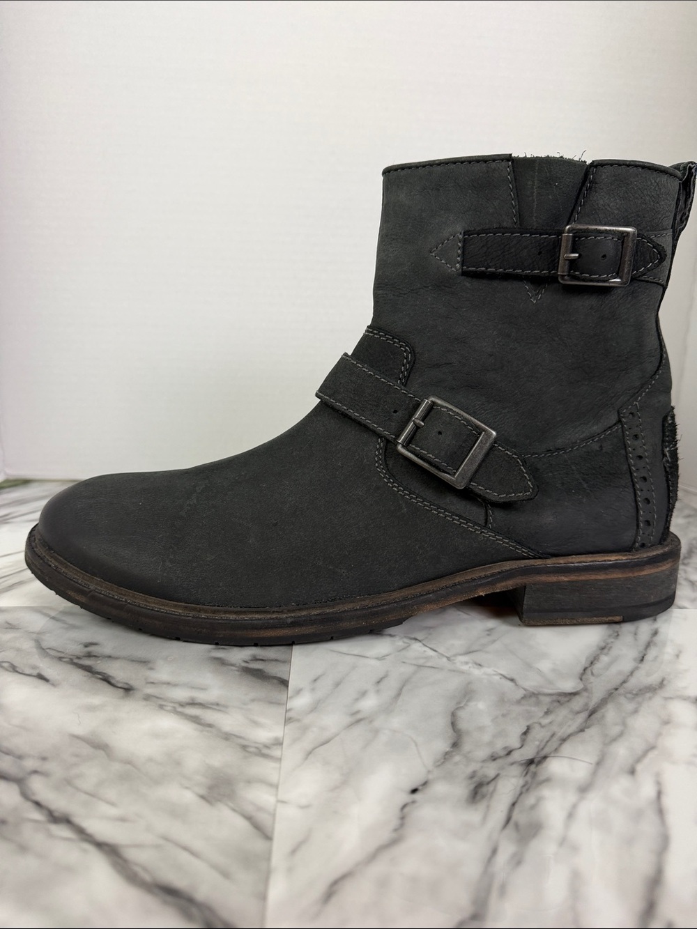Clark’s Clarkdale cash men’s black leather biker ankle boot